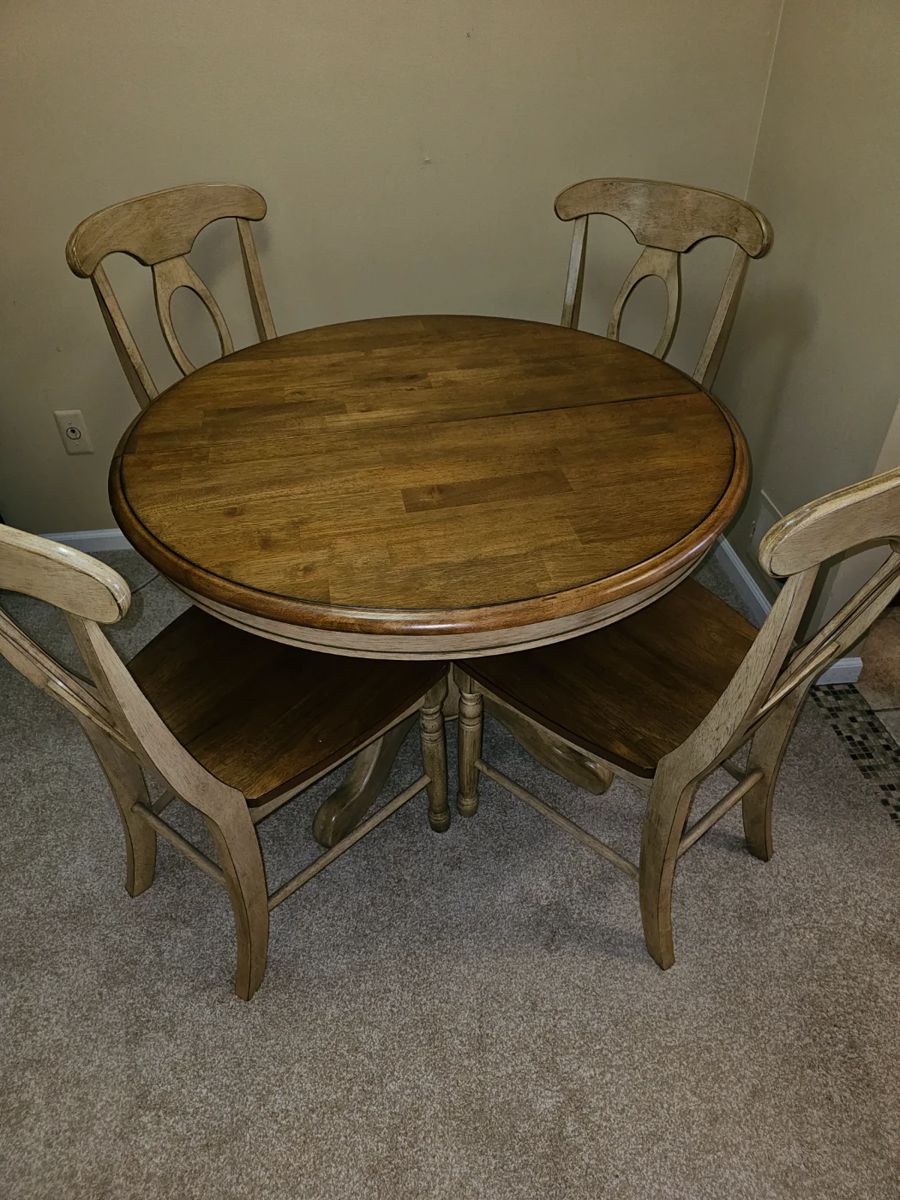 50 OFF Grosse Ile Estate sale! starts on 9/1/2023