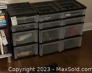 wstorage containers with office supplies8031 t