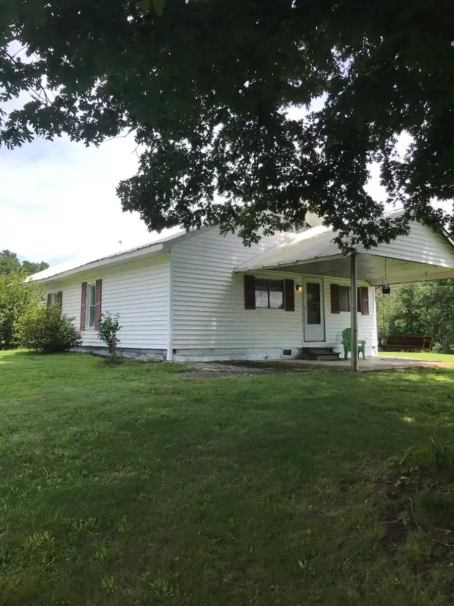 Country Estate Sale in Chattanooga, TN starts on 8/18/2023
