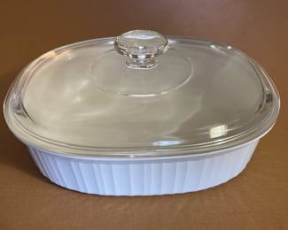 Vintage Corning Ware French White 2 1/2 qt Casserole Dish w/ Lid