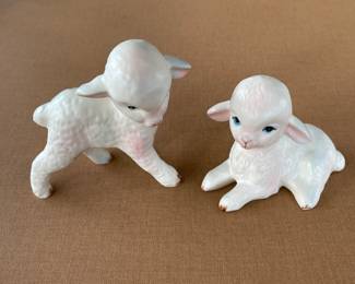 Vintage Lefton Lamb Set
