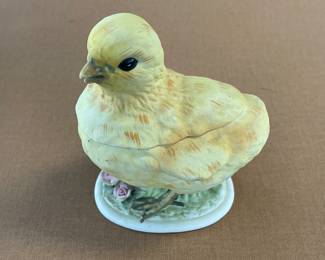 Vintage Lefton Hand Painted Chick w/ Lid