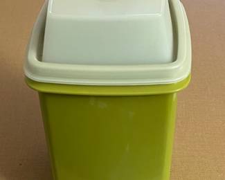 Vintage Tupperware Pick-a-Deli Pickle Keeper