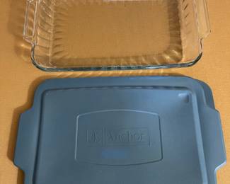 Vintage Anchor Hocking 3 qt Baking Dish w/ Cover