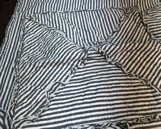 Emily & Meritt / Pottery Barn Kids ruffled grey and off-white striped 7ft x 7ft bed cover with 25" square pillow shames, minor wear