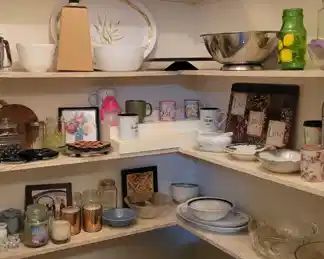 Lots of KITCHEN STUFF