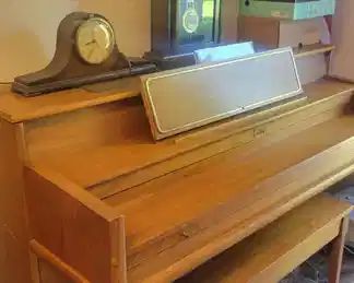 BEST OFFER TAKES THE PIANO