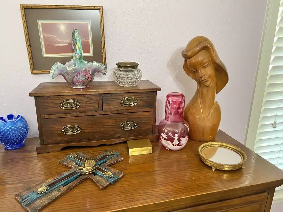 Estate Sale Tutt Ave Taft Full House Saturday... starts on 8/18/2023