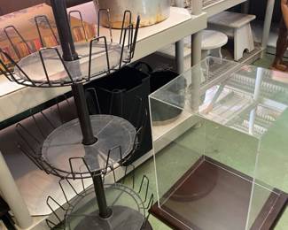 Retail display items