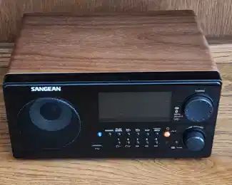 WR-22 Digital AM/FM Radio with Bluetooth
