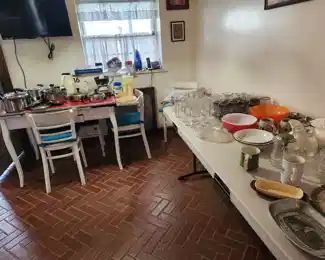 farberware pots, pyrex, glassware