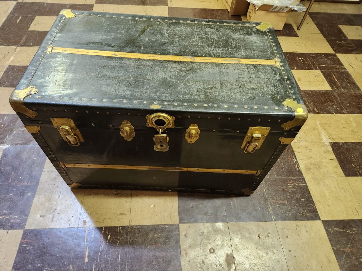 Bay Ridge Estate Sale in Brooklyn, NY starts on 8/19/2023