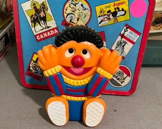 Vintage Sesame Street Ernie Peek-a-Boo musical animated wind-up toy.