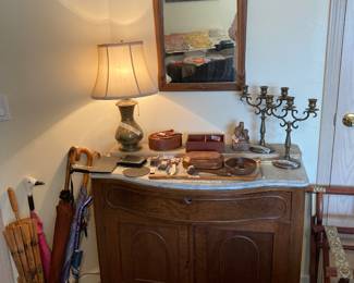 Victorian MT Dresser