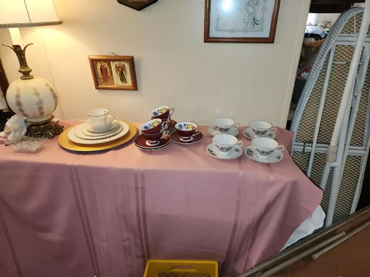 J's & Co in Palestine, TX starts on 8/18/2023