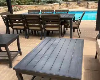 Beautiful Sunvilla outdoor table