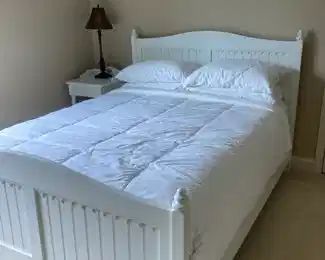 Queen size bed