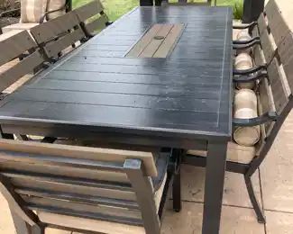 Fabulous Sunvilla outdoor dining table