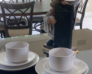 32 piece dish ware set