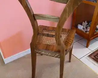 $400 	
Biedermeir Austrian walnut chair 3'Tx16Wx16D	