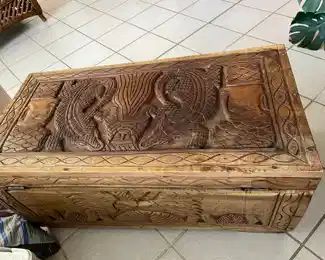 $450 	
Rare Carved trunk from Niger Africa 3Lx18Dx17H	