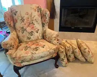 NOW $75 was $200 	
Thomasville wing back chair 42Hx2'Dx3'Ww/pillows	