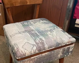 $350 	
#5 Bernina Artista 180 sewing & embroidery machine withtable & chair 