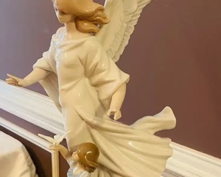 $350 	
#18 RARE Lladro Guardian angel #06532 La Guarda	24x10	