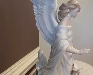 $350 	
#18 RARE Lladro Guardian angel #06532 La Guarda	24x10	