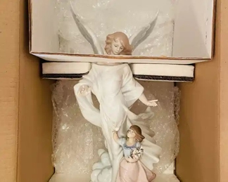 $350 	
#18 RARE Lladro Guardian angel #06532 La Guarda	24x10	