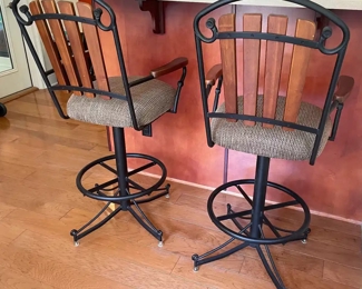 $120 	
#15 Pair of barstools 20wx17x40h		