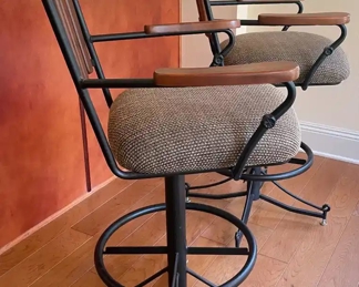 $120 	
#15 Pair of barstools 20wx17x40h		