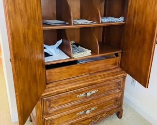 $240 	
#33 Wardrobe cabinet with 2 drawers 40x18x58	