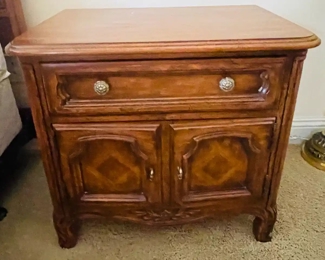 $350 	
#35 French Provencal King bedroom set - King bed  				with tempupedic mattress & #36night stands 26x17x24	