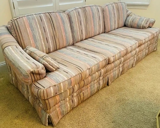 $100 	
#43 Long vintage sofa 93x36x32		