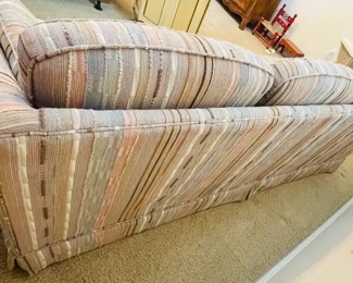 $100 	
#43 Long vintage sofa 93x36x32		
