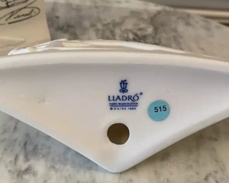 $30 	
#54 Set of 2 lladro bookends  	