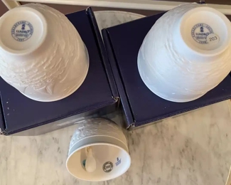 $30 	
#57 Set of 3 Lladro bisque bells with boxes									
	