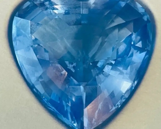 $70 	
#62 Swarovski 2 hearts paperweights with box 		