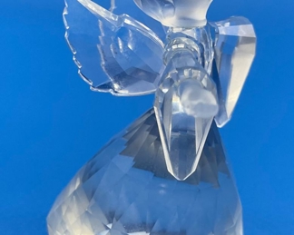 $20 	
#73 Swarovski Angel Cheerful times broken hand 	
