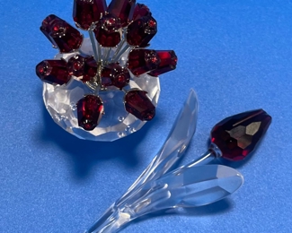 $48 	
#79 Swaroski red roses Anniversary Ed. 2002	