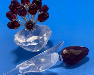 $48 	
#79 Swaroski red roses Anniversary Ed. 2002	