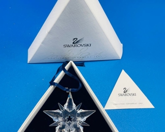 $70 	
#86 Swaroski Christmas crystal Snowflake 2001									
		ornament		