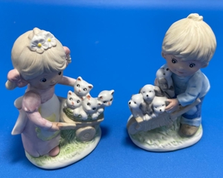 #112 - $20 Set of German figurines 