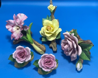 #114 - $40 - Set of 5 Andrea flowers 