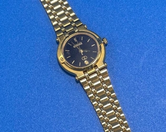 #96 B - $180 Gucci ladies watch in box 