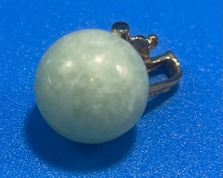 #98 - $80 Marked Hong kong 14kt gold & jade pendant 