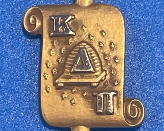 #101 - $80 - 10kt pendant 4.63 grams 