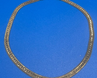 #104  -$670 - 14kt Imperial Gold marked 17" 27.35 gr. Necklace 