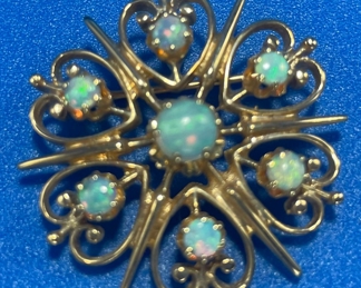 $200 - #131 14kt opal pendant brooch 7.8gr marked 1"x1"